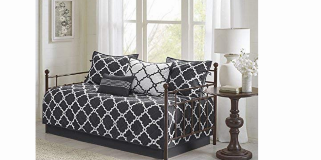 Madison Park Essentials Merritt Daybed Size Quilt Bedding Set