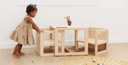 Kids Table and chair